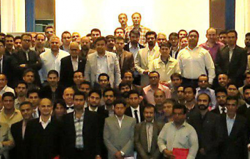 سمینار درب اتوماتیک وی تو ۱۳۹۴